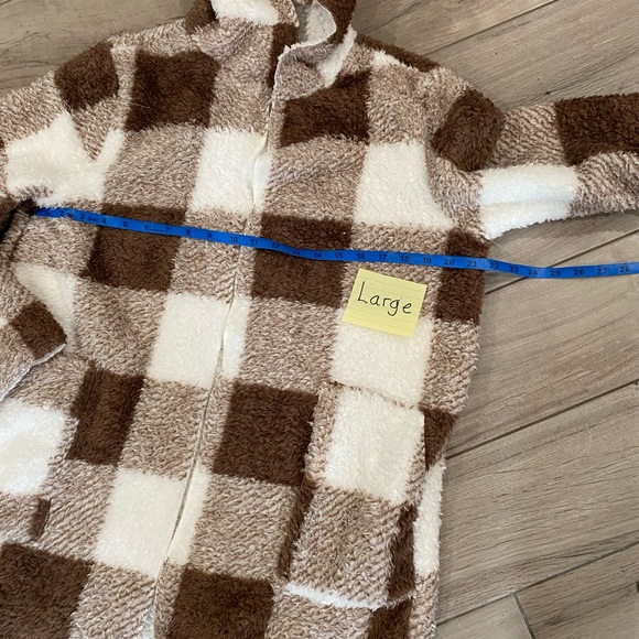 Brown Plaid Cozy Teddy Bear Open Front Hooded Cardi With Hood and Pockets - Picture 5 of 11